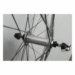 Roue Avant Velo 700 Mach 1 CFX à Pneu -vélo Soldes Magasin roue avant velo 700 mach 1 cfx a pneu 2